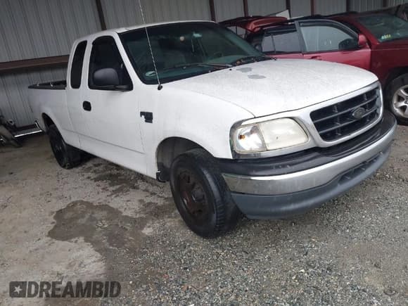 ✅ 2001 Ford F-150 XL • VIN: 1FTRX17W91NA22392 • Lot: 41979352. Listed on IAAI with 277,943 mi. Free auction sales archive from the USA and detailed vehicle history report at DreamBid. Image 1.