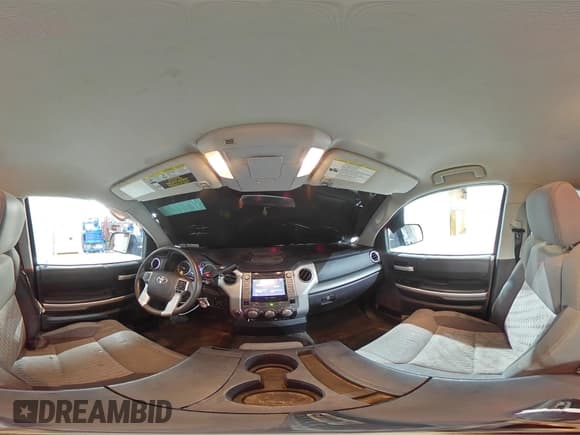 ✅ 2017 Toyota Tundra SR5 • VIN: 5TFUY5F1XHX639268 • Лот: 91772875. Опубликован ранее на Copart с пробегом 119 926 миль. Бесплатный доступ к архиву аукционных продаж из США и подробный отчёт об истории автомобиля на DreamBid. Изображение 14.