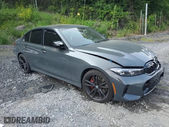 ✅ 2024 BMW 3 Series M340i xDrive • VIN: 3MW49FF08R8E11972 • Lot: 60033225. Wystawiony na Copart z przebiegiem 14 869 mil. Bezpłatny archiwum sprzedaży aukcyjnych z USA i szczegółowy raport historii pojazdu na DreamBid. Zdjęcie 4.
