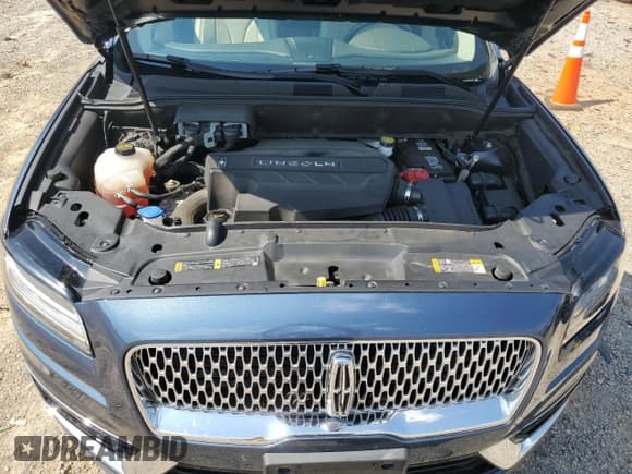 ✅ 2019 Lincoln Nautilus Reserve • VIN: 2LMPJ6LP2KBL17383 • Lot: 63593245. Listed on Copart with 76,608 mi. Free auction sales archive from the USA and detailed vehicle history report at DreamBid. Image 12.