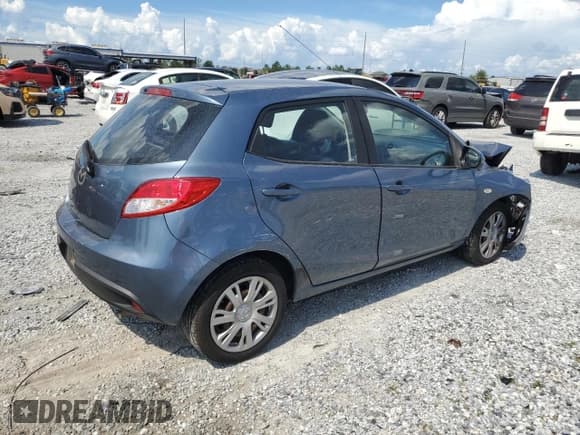 ✅ 2014 Mazda 2 Sport • VIN: JM1DE1KZ0E0176316 • Lot: 82153705. Listed on Copart with 133,012 mi. Free auction sales archive from the USA and detailed vehicle history report at DreamBid. Image 3.