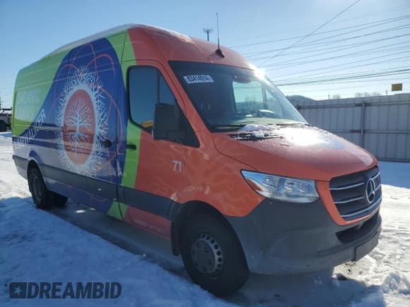 ✅ 2019 Mercedes-Benz Sprinter • VIN: WD3PF1CD0KP107250 • Lot: 83414914. Wystawiony na Copart z przebiegiem 43 299 mil. Bezpłatny archiwum sprzedaży aukcyjnych z USA i szczegółowy raport historii pojazdu na DreamBid. Zdjęcie 4.