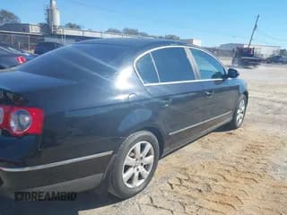 ✅ 2006 Volkswagen Passat Value Edition • VIN: WVWAK73C96P095705 • Lot: 43636771. Wystawiony na IAAI z przebiegiem 222 848 mil. Bezpłatny archiwum sprzedaży aukcyjnych z USA i szczegółowy raport historii pojazdu na DreamBid. Zdjęcie 4.