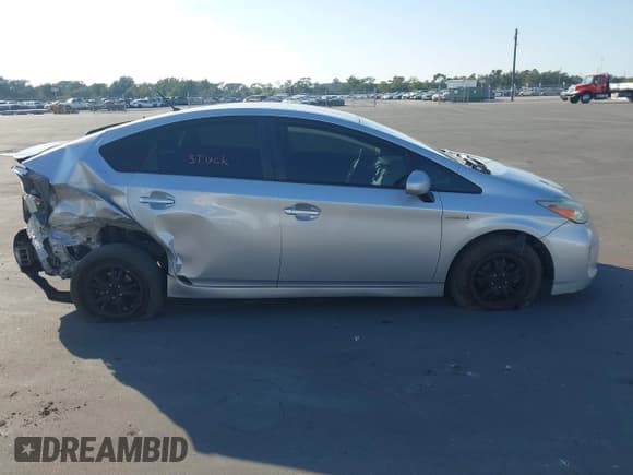 ✅ 2015 Toyota Prius Two • VIN: JTDKN3DU6F0425904 • Lot: 43769781. Listed on IAAI with 338,612 mi. Free auction sales archive from the USA and detailed vehicle history report at DreamBid. Image 13.