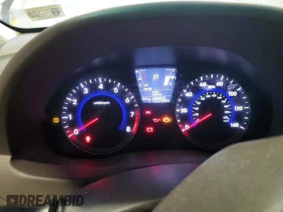 ✅ 2013 Hyundai Accent GLS • VIN: KMHCU4AE4DU277523 • Лот: 82916134. Опубликован ранее на Copart с пробегом 419 956 миль. Бесплатный доступ к архиву аукционных продаж из США и подробный отчёт об истории автомобиля на DreamBid. Изображение 9.