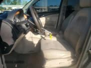 ✅ 2007 Saturn VUE V6 • VIN: 5GZCZ534X7S864503 • Lot: 52136625. Wystawiony na Copart z przebiegiem 243 274 mil. Bezpłatny archiwum sprzedaży aukcyjnych z USA i szczegółowy raport historii pojazdu na DreamBid. Zdjęcie 7.