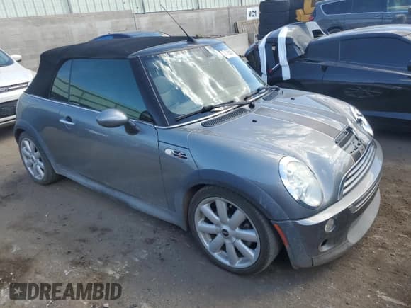 ✅ 2007 MINI Convertible S • VIN: WMWRH33507TL94503 • Lot: 71193594. Wystawiony na Copart z przebiegiem 103 784 mil. Bezpłatny archiwum sprzedaży aukcyjnych z USA i szczegółowy raport historii pojazdu na DreamBid. Zdjęcie 4.