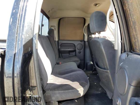 ✅ 2005 Dodge 1500 SLT • VIN: 1D7HA18D15J517974 • Лот: 75689894. Опубликован ранее на Copart с пробегом Не указан. Бесплатный доступ к архиву аукционных продаж из США и подробный отчёт об истории автомобиля на DreamBid. Изображение 11.