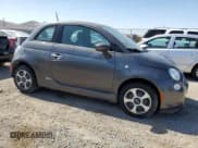 ✅ 2015 FIAT 500e • VIN: 3C3CFFGE1FT689658 • Lot: 60122204. Wystawiony na Copart z przebiegiem 83 370 mil. Bezpłatny archiwum sprzedaży aukcyjnych z USA i szczegółowy raport historii pojazdu na DreamBid. Zdjęcie 4.