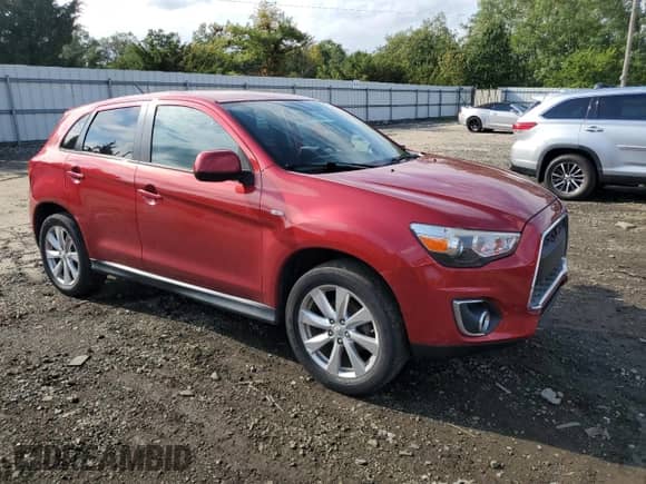 2015 Mitsubishi Outlander ES с VIN 4A4AR3AW4FE037944, выставлен на аукционе Copart как лот 81745695 с пробегом 94 246 миль миль и Списание • Salvage title. История ставок и продаж доступна на DreamBid. Изображение 4.