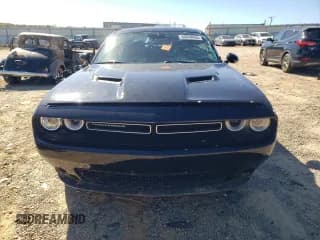✅ 2017 Dodge Challenger SXT • VIN: 2C3CDZAG3HH626235 • Lot: 86849435. Wystawiony na Copart z przebiegiem 107 450 mil. Bezpłatny archiwum sprzedaży aukcyjnych z USA i szczegółowy raport historii pojazdu na DreamBid. Zdjęcie 5.