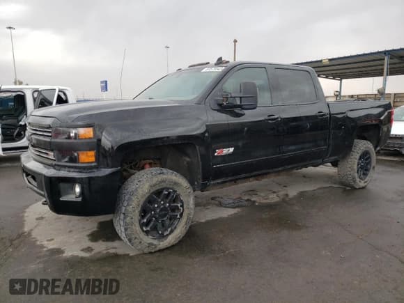 ✅ 2016 Chevrolet Silverado 2500HD LT • VIN: 1GC1KVEG6GF246432 • Lot: 81575543. Wystawiony na Copart z przebiegiem 138 060 mil. Bezpłatny archiwum sprzedaży aukcyjnych z USA i szczegółowy raport historii pojazdu na DreamBid. Zdjęcie 1.