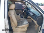 ✅ 2011 GMC Yukon XL Denali • VIN: 1GKS1MEF6BR307203 • Lot: 43466547. Listed on IAAI with 327,021 mi. Free auction sales archive from the USA and detailed vehicle history report at DreamBid. Image 5.