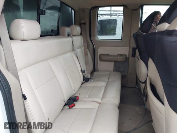 ✅ 2004 Ford F-150 XLT • VIN: 1FTPX14544FA26190 • Lot: 42532807. Listed on IAAI with 176,069 mi. Free auction sales archive from the USA and detailed vehicle history report at DreamBid. Image 8.