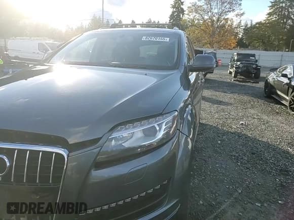 ✅ 2014 Audi Q7 Premium Plus • VIN: WA1LGAFE7ED010164 • Лот: 82670155. Опубликован ранее на Copart с пробегом 144 646 миль. Бесплатный доступ к архиву аукционных продаж из США и подробный отчёт об истории автомобиля на DreamBid. Изображение 14.
