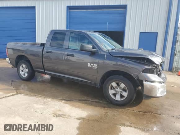 2024 Ram 1500 SLT z VIN 1C6RR6GG5RS137284, wystawiony jako Copart lot #84012535 z przebiegiem 46 110 mil mil oraz Czysty tytuł • Clean title. Historia ofert i sprzedaży dostępna na DreamBid. Obrazek 4.