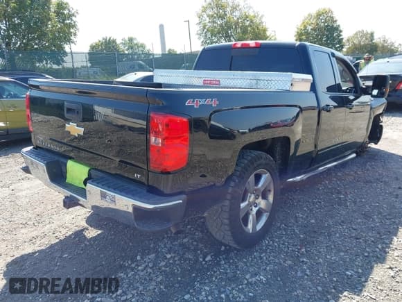 ✅ 2017 Chevrolet Silverado 1500 LT • VIN: 1GCVKREC1HZ125331 • Лот: 43258521. Опубликован ранее на IAAI с пробегом Не указан. Бесплатный доступ к архиву аукционных продаж из США и подробный отчёт об истории автомобиля на DreamBid. Изображение 4.