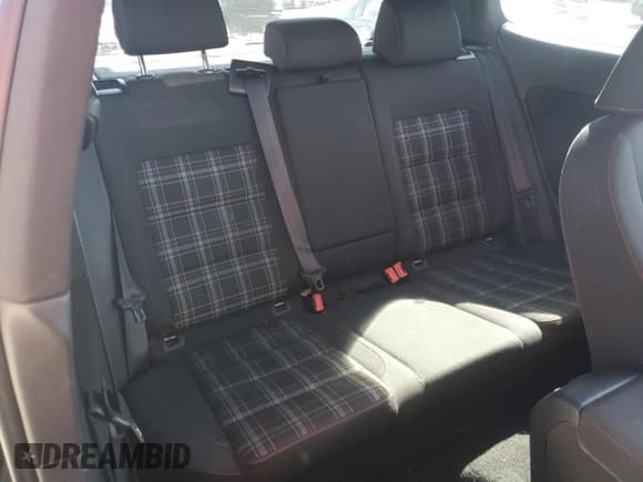 ✅ 2011 Volkswagen Golf GTI PZEV • VIN: WVWFD7AJ2BW103323 • Лот: 45362505. Опубликован ранее на Copart с пробегом 95 711 миль. Бесплатный доступ к архиву аукционных продаж из США и подробный отчёт об истории автомобиля на DreamBid. Изображение 10.