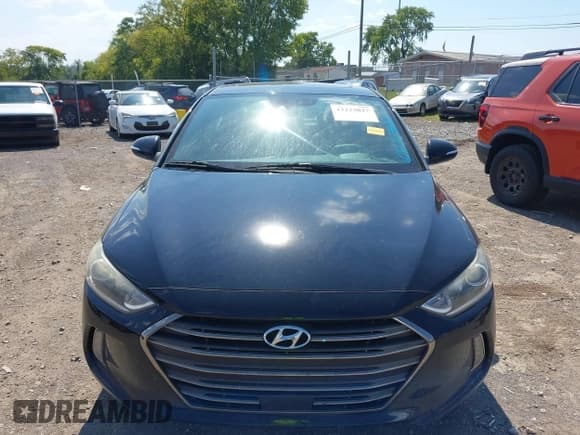✅ 2017 Hyundai Elantra SE • VIN: 5NPD84LF2HH035817 • Lot: 43223827. Listed on IAAI with 76,883 mi. Free auction sales archive from the USA and detailed vehicle history report at DreamBid. Image 12.