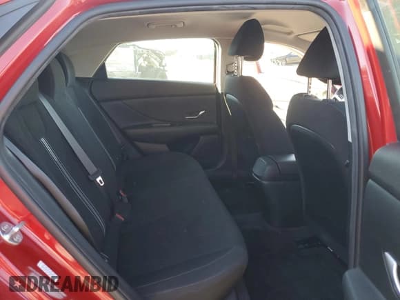 ✅ 2022 Hyundai Elantra SEL • VIN: KMHLM4AGXNU323262 • Lot: 90104435. Listed on Copart with 31,268 mi. Free auction sales archive from the USA and detailed vehicle history report at DreamBid. Image 10.