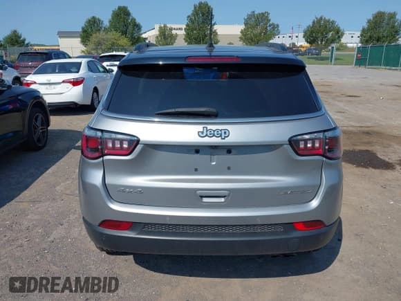 ✅ 2022 Jeep Compass Limited • VIN: 3C4NJDCB7NT104518 • Lot: 40232938. Listed on IAAI with 44,956 mi. Free auction sales archive from the USA and detailed vehicle history report at DreamBid. Image 17.