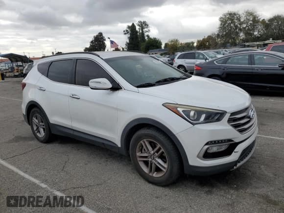 ✅ 2017 Hyundai Santa Fe 2.4L • VIN: 5NMZU3LB8HH026562 • Лот: 69805812. Опубликован ранее на Copart с пробегом 124 554 миль. Бесплатный доступ к архиву аукционных продаж из США и подробный отчёт об истории автомобиля на DreamBid. Изображение 4.