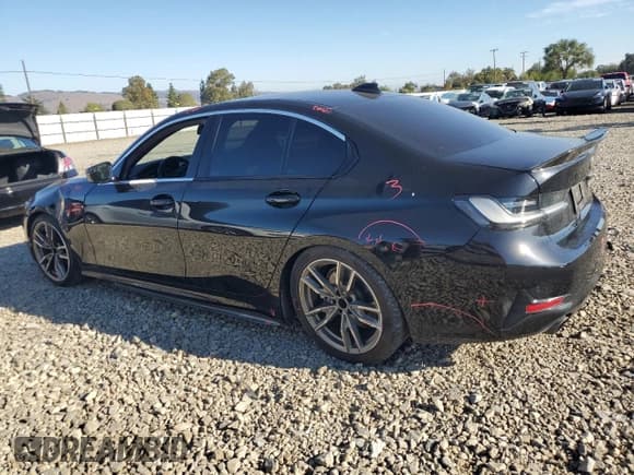 ✅ 2019 BMW 3 Series 330i • VIN: WBA5R1C55KFH17146 • Lot: 82706935. Listed on Copart with 54,424 mi. Free auction sales archive from the USA and detailed vehicle history report at DreamBid. Image 2.