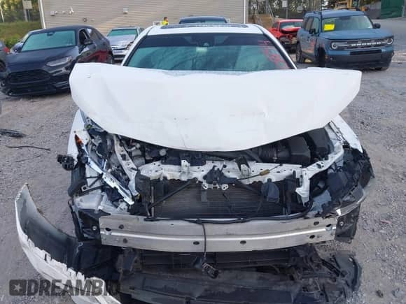 2020 Toyota Camry Hybrid SE z VIN 4T1J31AK6LU536333, wystawiony jako IAAI lot #43088914 z przebiegiem 73 421 mil mil oraz . Historia ofert i sprzedaży dostępna na DreamBid. Obrazek 12.