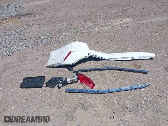 2021 Chevrolet Silverado 1500 LT with VIN 3GCUYDED8MG250682, listed as a IAAI auction lot 42308719 with 61,501 mi miles and . Bid and sale history available at DreamBid. Image 12.