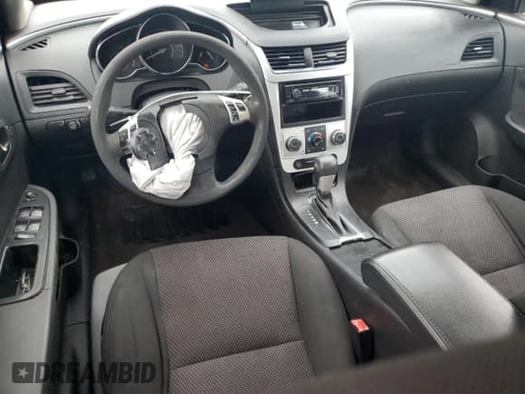 ✅ 2012 Chevrolet Malibu 1LT • VIN: 1G1ZC5E0XCF148199 • Lot: 82519784. Listed on Copart with 248,027 mi. Free auction sales archive from the USA and detailed vehicle history report at DreamBid. Image 8.