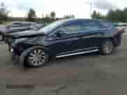 2017 Hyundai Sonata Limited с VIN 5NPE34AF3HH552842, выставлен на аукционе Copart как лот 81671135 с пробегом 93 241 миль миль и Списание • Salvage title. История ставок и продаж доступна на DreamBid. Изображение 1.