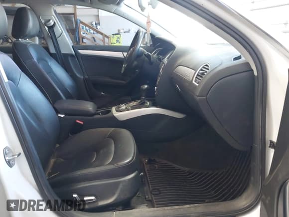 ✅ 2014 Audi A4 Premium Plus • VIN: WAUFFAFL7EN025159 • Lot: 42841954. Listed on IAAI with 163,502 mi. Free auction sales archive from the USA and detailed vehicle history report at DreamBid. Image 5.