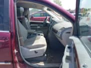 ✅ 2009 Chrysler Town & Country Touring • VIN: 2A8HR54X69R629397 • Lot: 42833939. Wystawiony na IAAI z przebiegiem 181 641 mil. Bezpłatny archiwum sprzedaży aukcyjnych z USA i szczegółowy raport historii pojazdu na DreamBid. Zdjęcie 5.