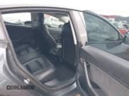 ✅ 2018 Tesla Model 3 Long Range Battery • VIN: 5YJ3E1EA6JF048255 • Lot: 43902063. Wystawiony na IAAI z przebiegiem 134 650 mil. Bezpłatny archiwum sprzedaży aukcyjnych z USA i szczegółowy raport historii pojazdu na DreamBid. Zdjęcie 8.