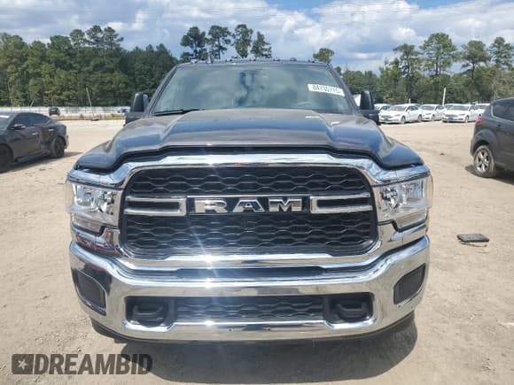 ✅ 2024 Ram 2500 Tradesman • VIN: 3C6UR5HJ1RG408444 • Лот: 84730775. Опубликован ранее на Copart с пробегом 1 466 миль. Бесплатный доступ к архиву аукционных продаж из США и подробный отчёт об истории автомобиля на DreamBid. Изображение 5.
