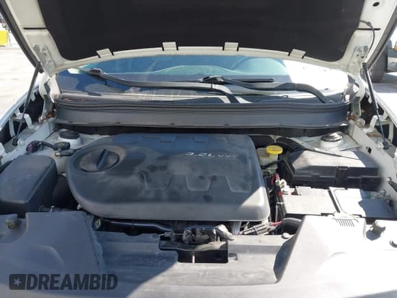 ✅ 2014 Jeep Cherokee Latitude • VIN: 1C4PJMCS5EW128304 • Lot: 43602123. Wystawiony na IAAI z przebiegiem 136 262 mil. Bezpłatny archiwum sprzedaży aukcyjnych z USA i szczegółowy raport historii pojazdu na DreamBid. Zdjęcie 10.