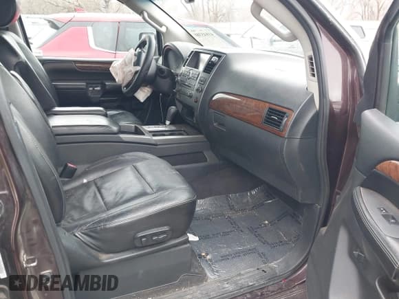 ✅ 2014 Nissan Armada Platinum • VIN: 5N1BA0NE3EN608580 • Лот: 41845380. Опубликован ранее на IAAI с пробегом 136 961 миль. Бесплатный доступ к архиву аукционных продаж из США и подробный отчёт об истории автомобиля на DreamBid. Изображение 5.