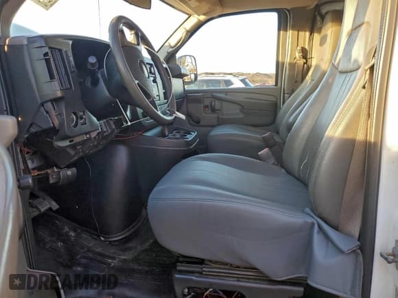 ✅ 2012 Chevrolet Express Cargo • VIN: 1GCWGFCB5C1123975 • Lot: 94299745. Listed on Copart with 120,082 mi. Free auction sales archive from the USA and detailed vehicle history report at DreamBid. Image 7.