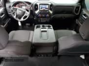 ✅ 2019 Chevrolet Silverado 1500 LT • VIN: 1GCUYDED7KZ150814 • Lot: 93464315. Wystawiony na Copart z przebiegiem 42 004 mil. Bezpłatny archiwum sprzedaży aukcyjnych z USA i szczegółowy raport historii pojazdu na DreamBid. Zdjęcie 8.