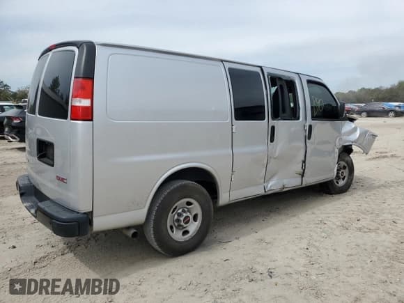 ✅ 2020 GMC Savana Cargo • VIN: 1GTW7AFG5L1265995 • Лот: 45348144. Опубликован ранее на Copart с пробегом 72 425 миль. Бесплатный доступ к архиву аукционных продаж из США и подробный отчёт об истории автомобиля на DreamBid. Изображение 3.