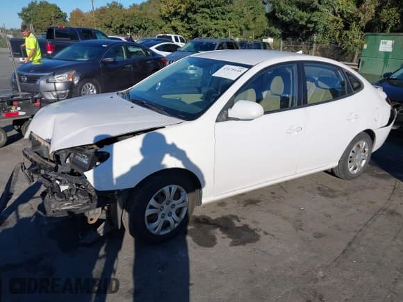 ✅ 2010 Hyundai Elantra SE • VIN: KMHDU4AD9AU977464 • Lot: 43478148. Listed on IAAI with 184,674 mi. Free auction sales archive from the USA and detailed vehicle history report at DreamBid. Image 17.