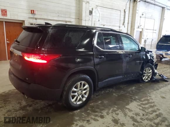 ✅ 2021 Chevrolet Traverse LT Cloth • VIN: 1GNEVGKW1MJ257693 • Lot: 72701884. Wystawiony na Copart z przebiegiem 62 082 mil. Bezpłatny archiwum sprzedaży aukcyjnych z USA i szczegółowy raport historii pojazdu na DreamBid. Zdjęcie 3.