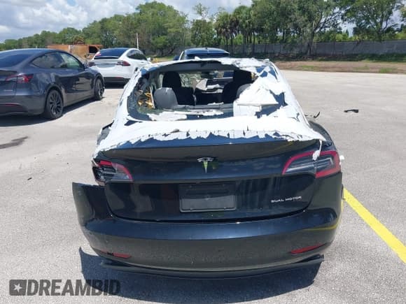 ✅ 2020 Tesla Model 3 Long Range • VIN: 5YJ3E1EB1LF790865 • Lot: 29341588. Wystawiony na IAAI z przebiegiem 2 082 mil. Bezpłatny archiwum sprzedaży aukcyjnych z USA i szczegółowy raport historii pojazdu na DreamBid. Zdjęcie 14.