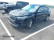 ✅ 2025 Ford Escape Active • VIN: 1FMCU0GN9SUA67139 • Lot: 42502587. Listed on IAAI with 5,138 mi. Free auction sales archive from the USA and detailed vehicle history report at DreamBid. Image 2.