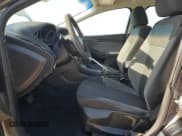 ✅ 2012 Ford Focus SE • VIN: 1FAHP3F25CL465925 • Lot: 52791905. Wystawiony na Copart z przebiegiem 123 474 mil. Bezpłatny archiwum sprzedaży aukcyjnych z USA i szczegółowy raport historii pojazdu na DreamBid. Zdjęcie 7.