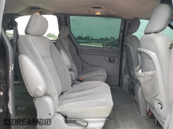 ✅ 2004 Dodge Caravan SXT • VIN: 2D8GP44L24R607309 • Лот: 81070005. Опубликован ранее на Copart с пробегом 243 531 миль. Бесплатный доступ к архиву аукционных продаж из США и подробный отчёт об истории автомобиля на DreamBid. Изображение 11.