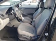 ✅ 2017 Hyundai Accent SE • VIN: KMHCT4AE5HU255653 • Lot: 91782595. Wystawiony na Copart z przebiegiem 107 592 mil. Bezpłatny archiwum sprzedaży aukcyjnych z USA i szczegółowy raport historii pojazdu na DreamBid. Zdjęcie 7.