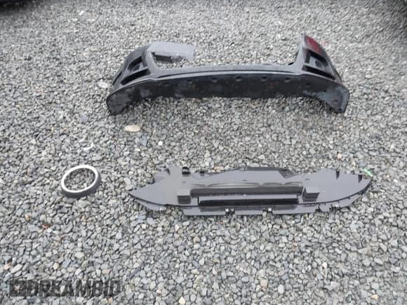 ✅ 2013 Ford Mustang GT Premium • VIN: 1ZVBP8CF4D5200968 • Lot: 43536098. Listed on IAAI with 95,384 mi. Free auction sales archive from the USA and detailed vehicle history report at DreamBid. Image 12.