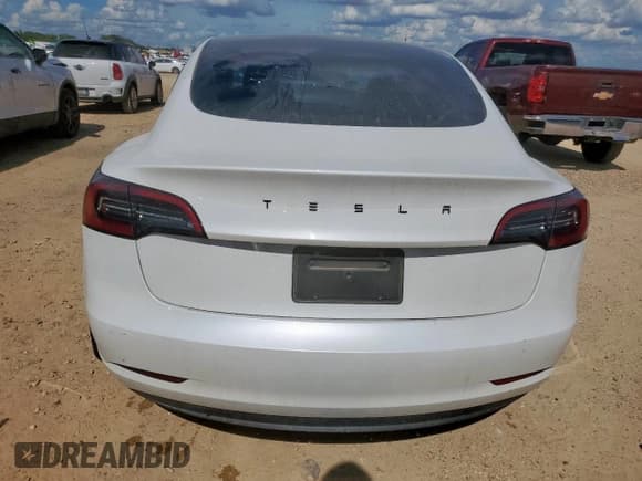 ✅ 2023 Tesla Model 3 • VIN: 5YJ3E1EA3PF605955 • Lot: 62793635. Wystawiony na Copart z przebiegiem Nie podano. Bezpłatny archiwum sprzedaży aukcyjnych z USA i szczegółowy raport historii pojazdu na DreamBid. Zdjęcie 6.