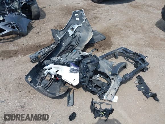 ✅ 2019 Jeep Cherokee Trailhawk • VIN: 1C4PJMBX2KD328562 • Lot: 42992531. Wystawiony na IAAI z przebiegiem 91 157 mil. Bezpłatny archiwum sprzedaży aukcyjnych z USA i szczegółowy raport historii pojazdu na DreamBid. Zdjęcie 12.